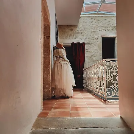 La Belle Epoque Pres De Nimes Et Uzes *