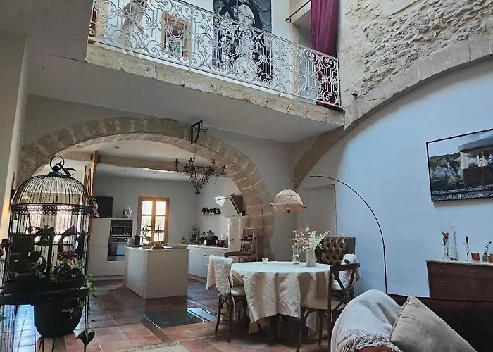 La Belle Epoque Pres De Nimes Et Uzes Gasthof Saint-Bauzely