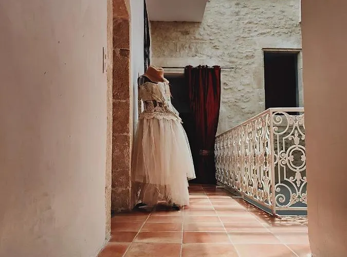 La Belle Epoque Pres De Nimes Et Uzes 4*