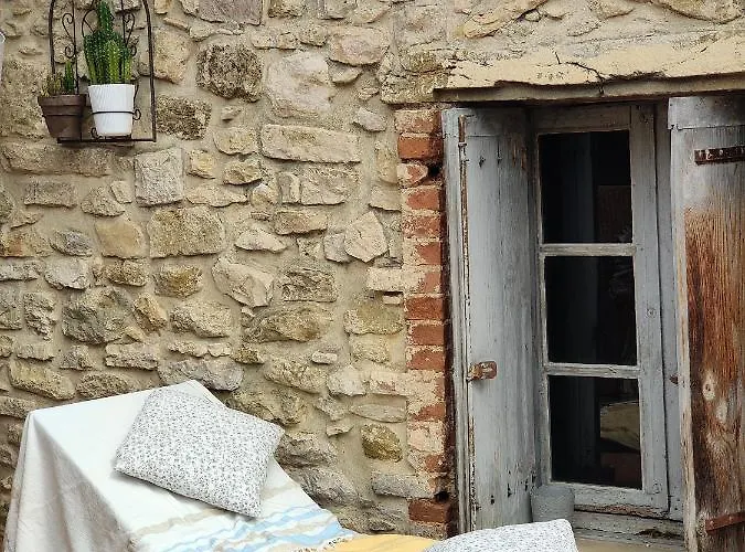 La Belle Epoque Pres De Nimes Et Uzes Saint-Bauzely